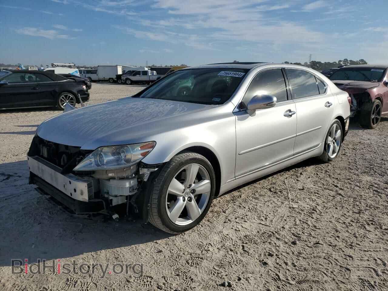 Photo JTHGL5EF4A5040407 - LEXUS LS460 2010
