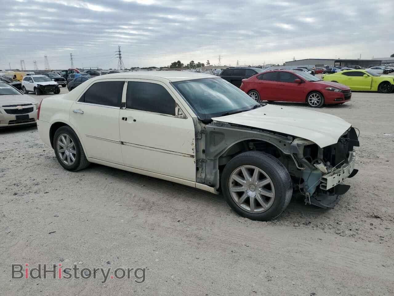 2010 CHRYSLER 300 - VIN: 2C3CA5CV3AH143315 - Фото 4