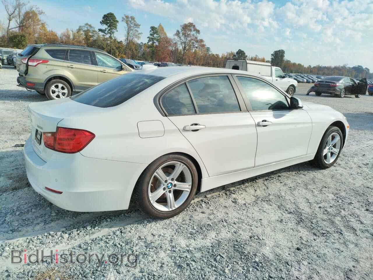 2013 BMW 3 SERIES - VIN: WBA3B5C55DF138659 - Фото 3