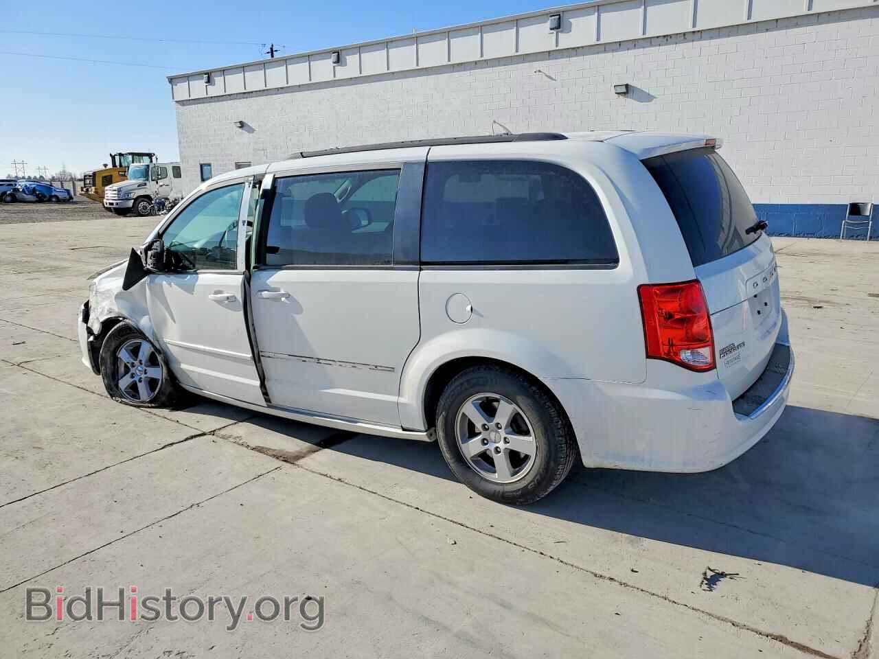 2013 DODGE CARAVAN - VIN: 2C4RDGCG2DR552978 - Фото 2
