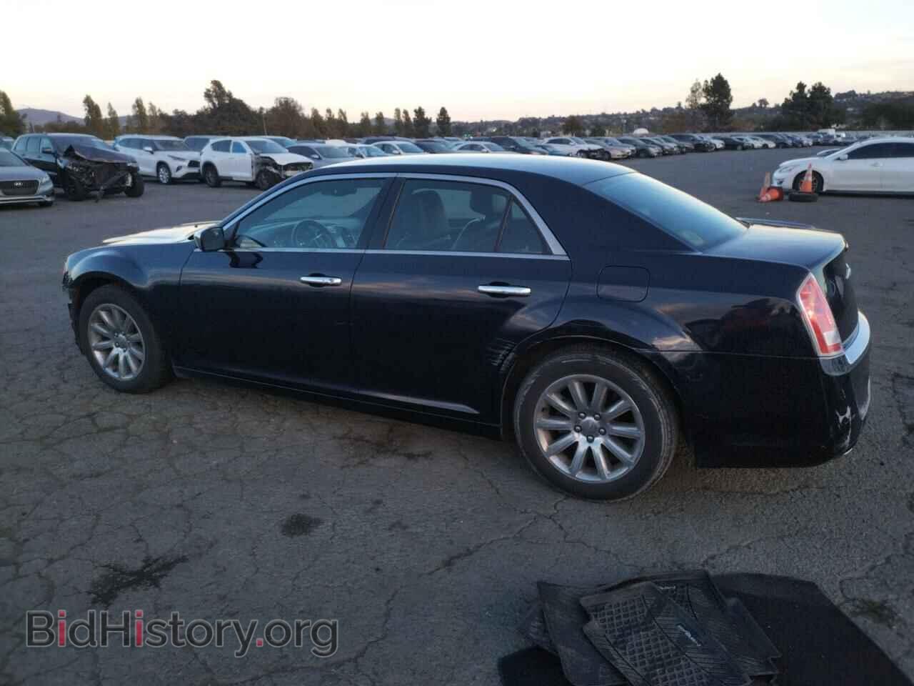 2012 CHRYSLER 300 - VIN: 2C3CCACG8CH266079 - Фото 2