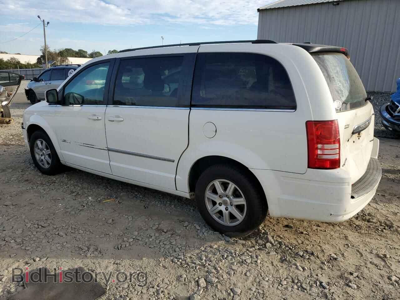 2010 CHRYSLER MINIVAN - VIN: 2A4RR5D10AR373456 - Photo 2