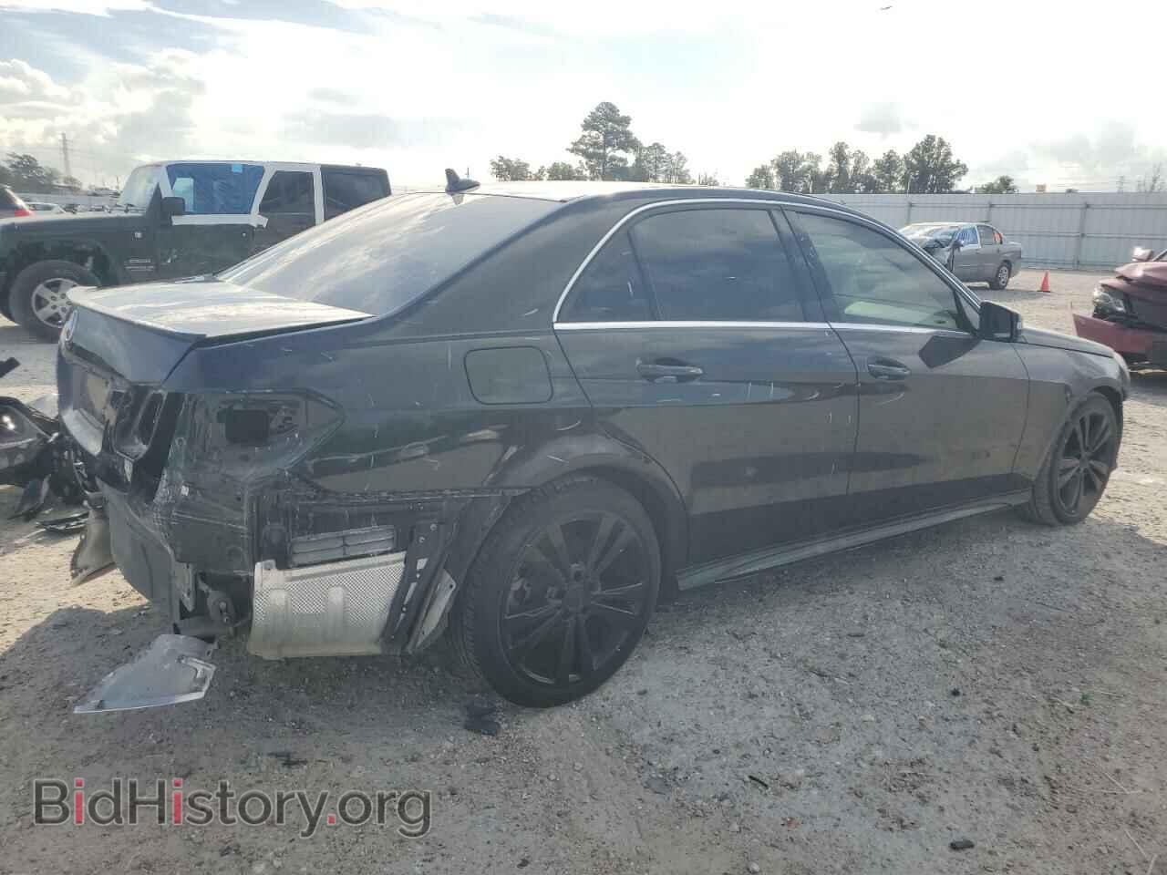 2015 MERCEDES-BENZ E-CLASS - VIN: WDDHF5KB2FB142088 - Фото 3