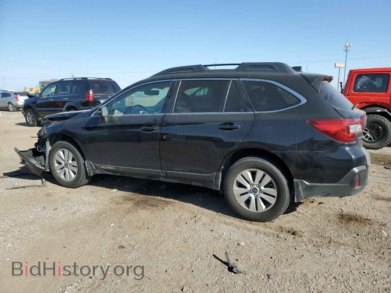 2018 SUBARU OUTBACK - VIN: 4S4BSAHC6J3207382 - Фото 2