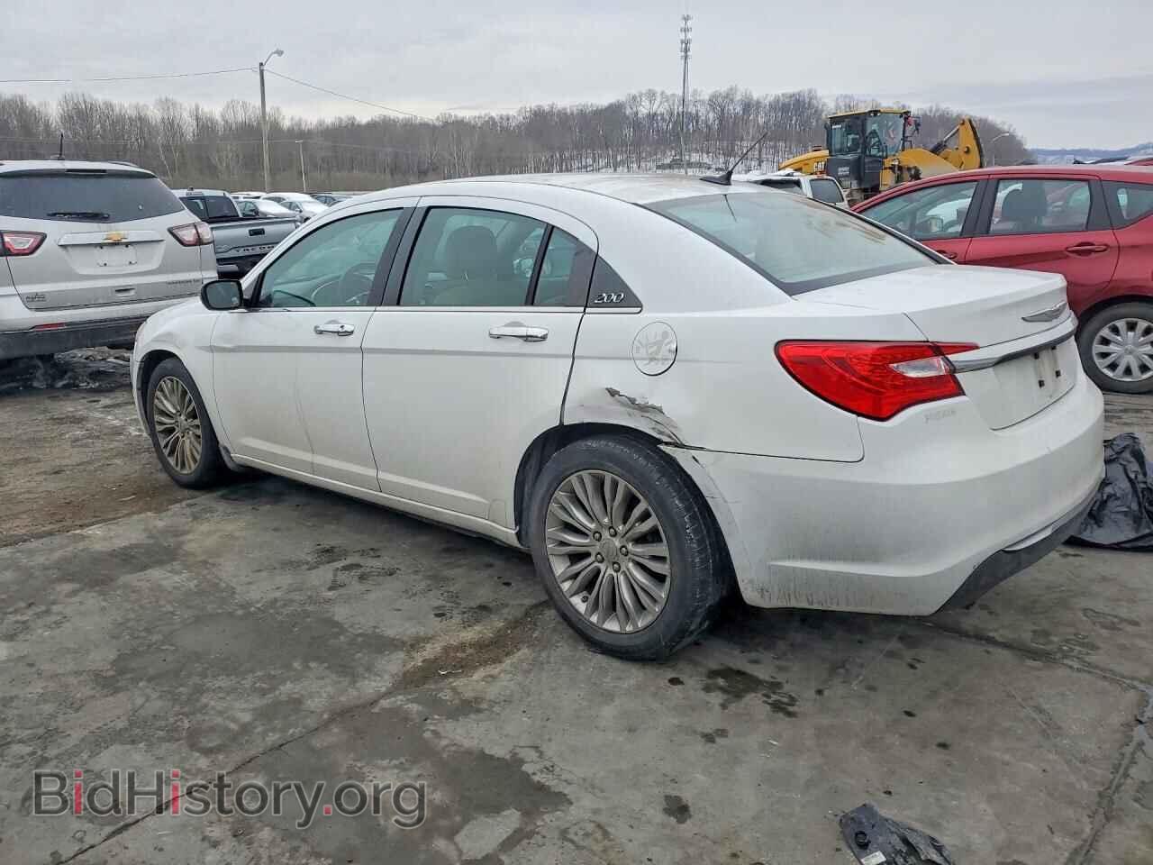 2012 CHRYSLER 200 - VIN: 1C3CCBCG3CN267993 - Фото 2