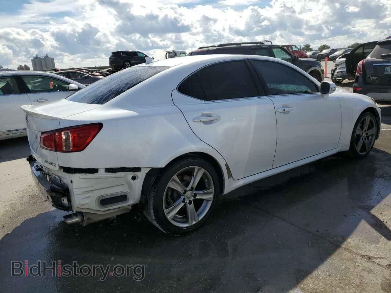 2011 LEXUS IS - VIN: JTHBF5C23B5154952 - Photo 3