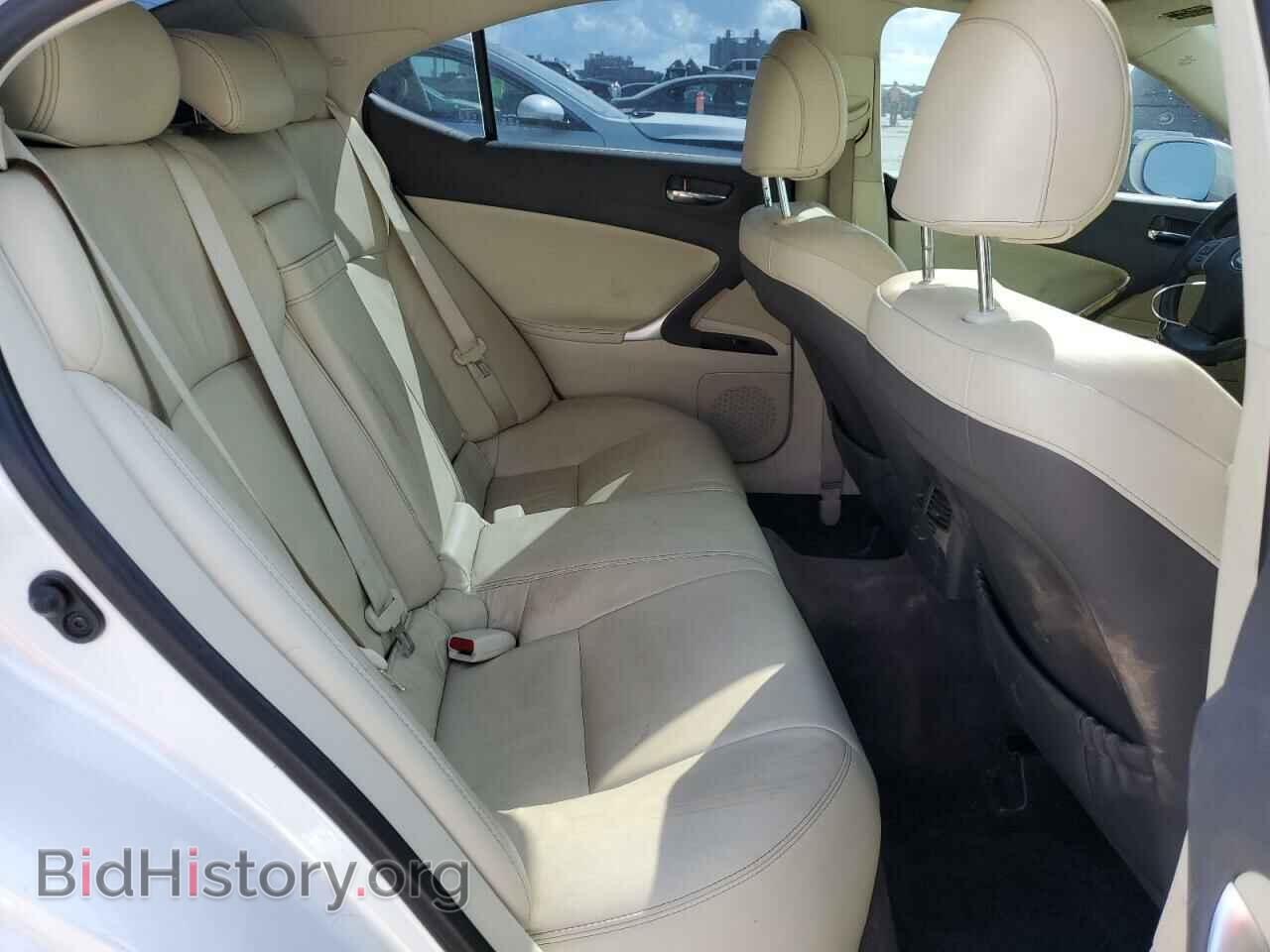 2011 LEXUS IS - VIN: JTHBF5C23B5154952 - Photo 10