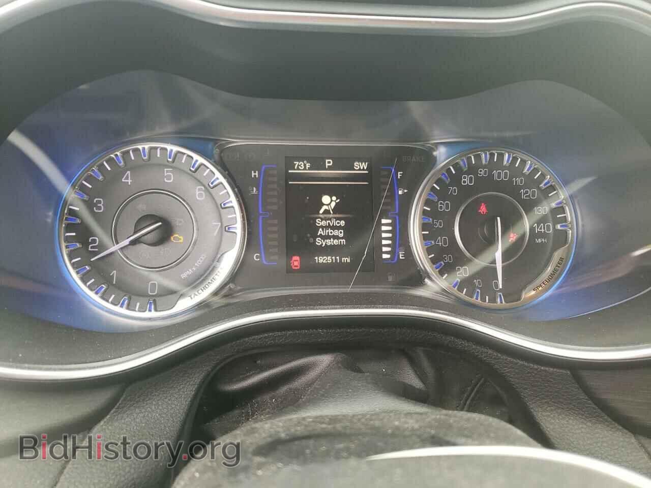 2016 CHRYSLER 200 - VIN: 1C3CCCAB8GN132012 - Фото 9