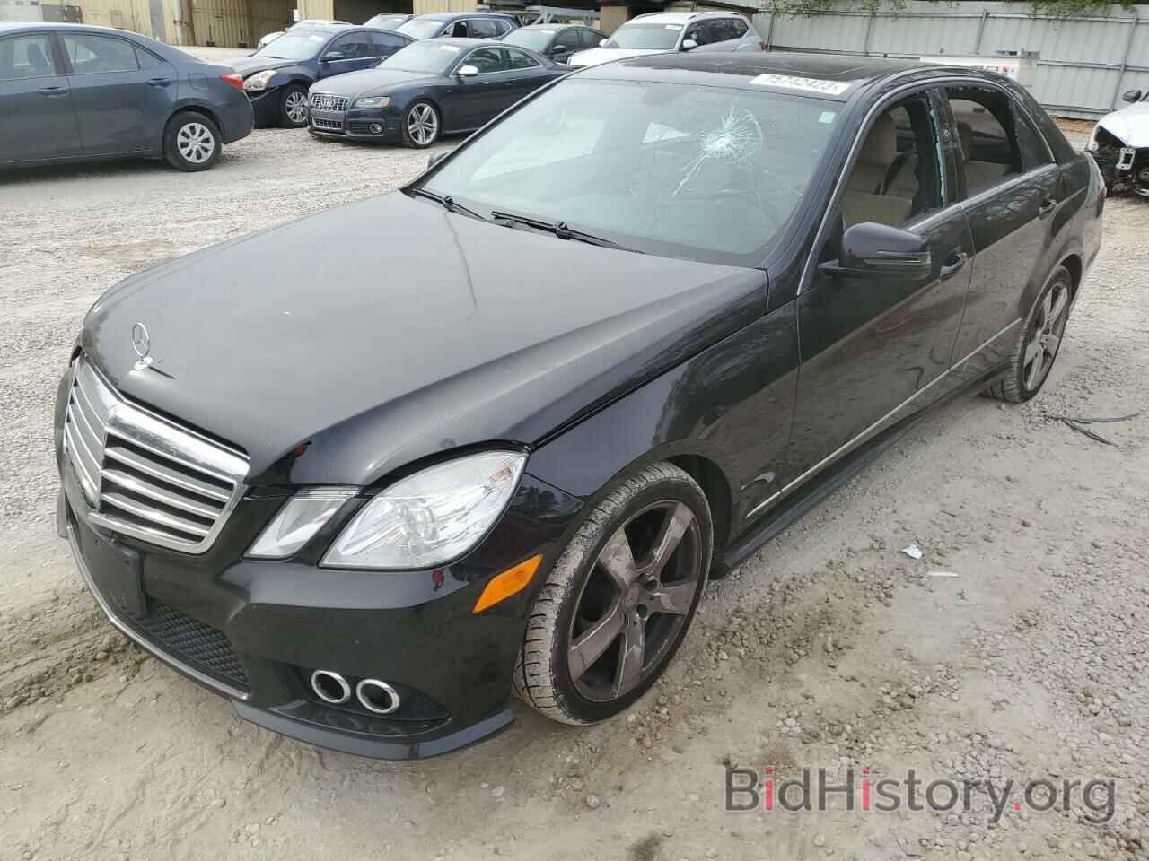 Photo WDDHF8HB3AA055288 - MERCEDES-BENZ E-CLASS 2010