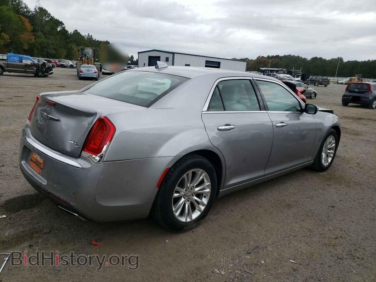 2017 CHRYSLER 300 - VIN: 2C3CCAEG2HH610025 - Фото 3