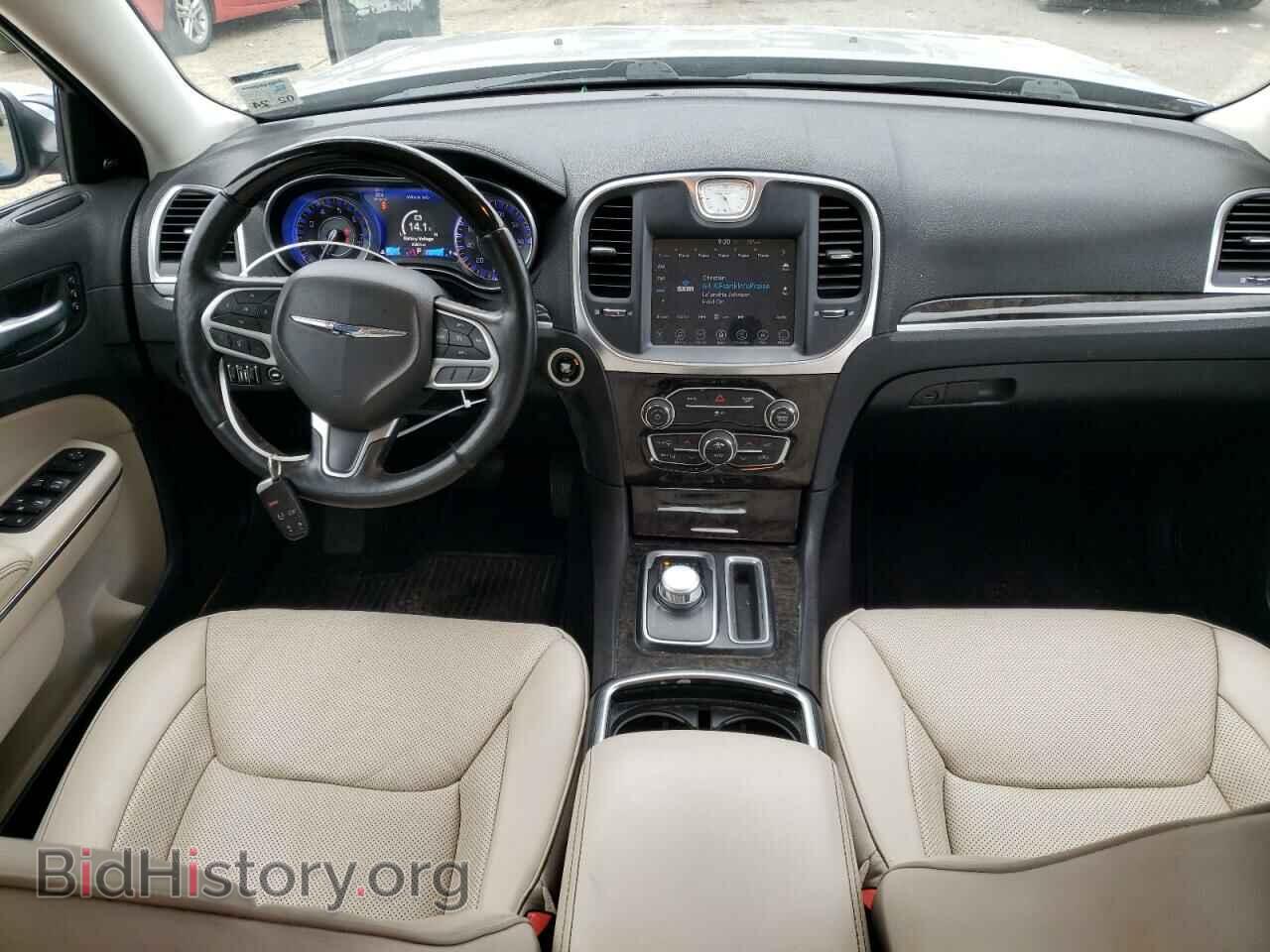 2017 CHRYSLER 300 - VIN: 2C3CCAEG2HH610025 - Фото 8