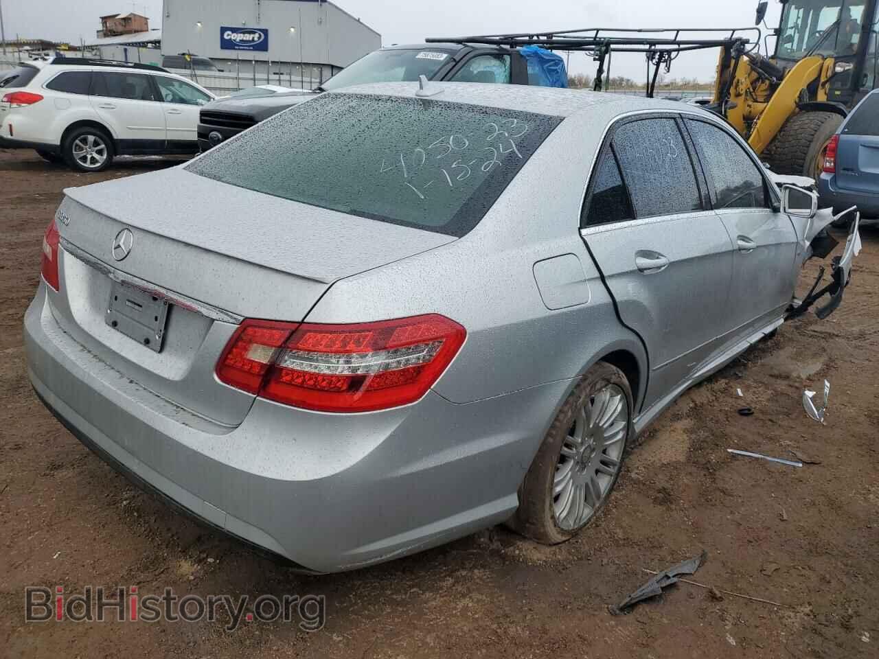 2012 MERCEDES-BENZ E-CLASS - VIN: WDDHF5KB2CA657769 - Фото 3