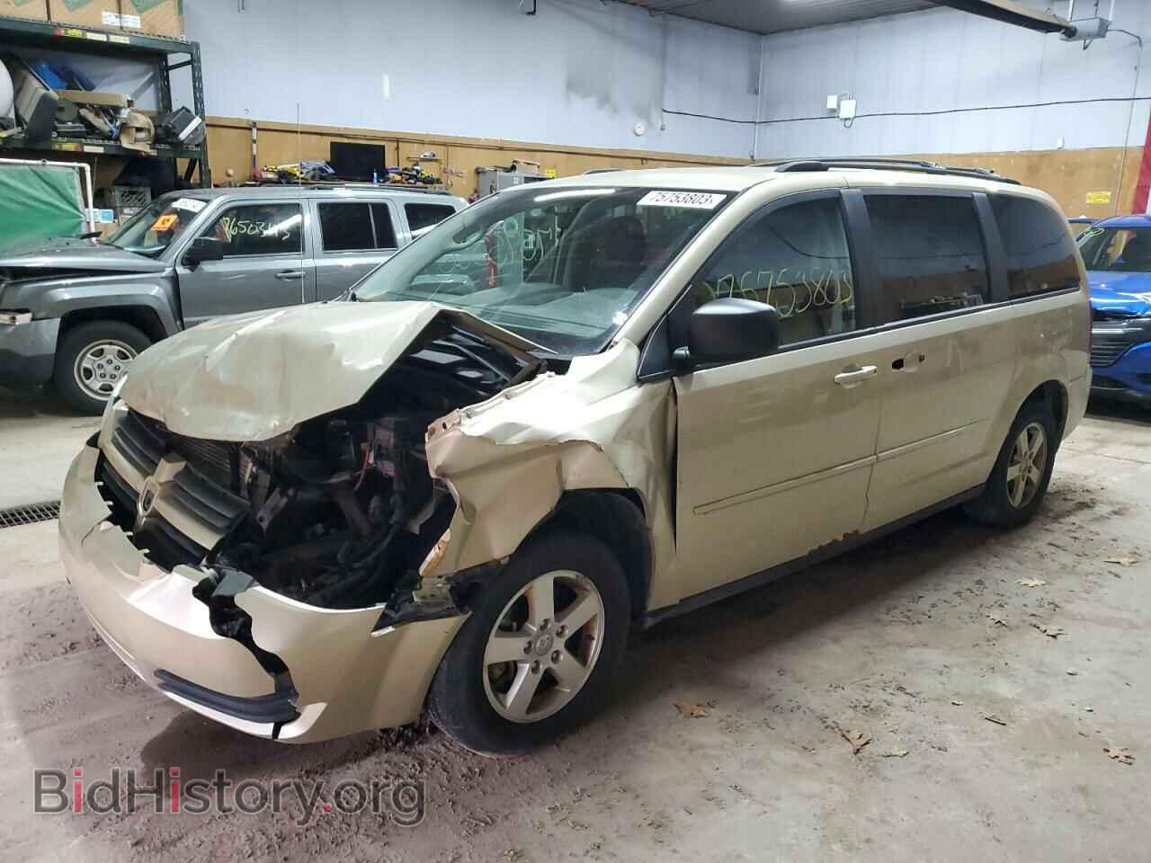 Фотография 2D4RN3D11AR411429 - DODGE CARAVAN 2010