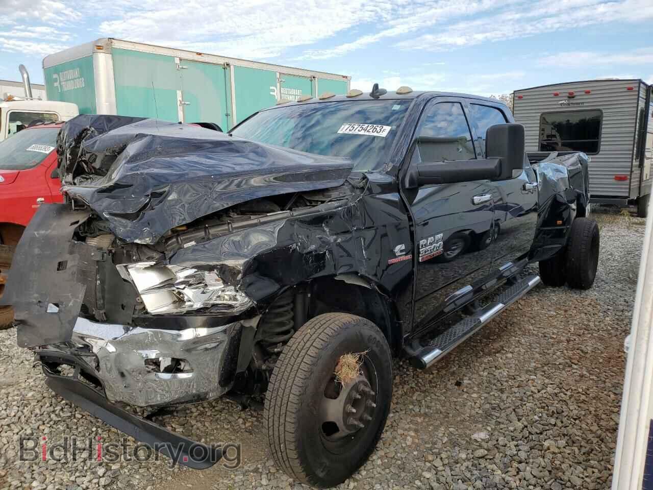 Photo 3C63RRHL4FG630234 - RAM All Models 2015