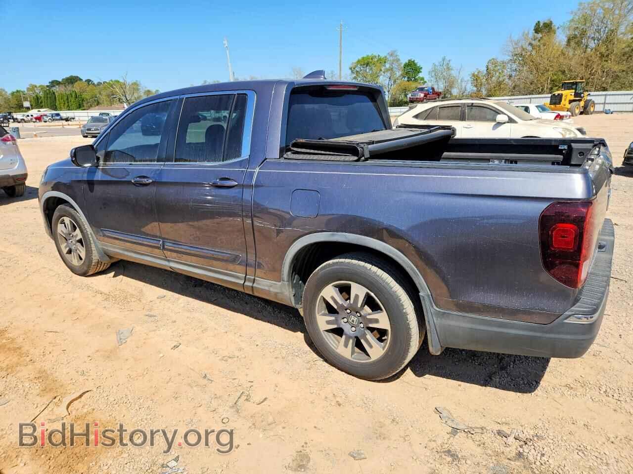 2017 HONDA RIDGELINE - VIN: 5FPYK2F65HB010502 - Photo 2