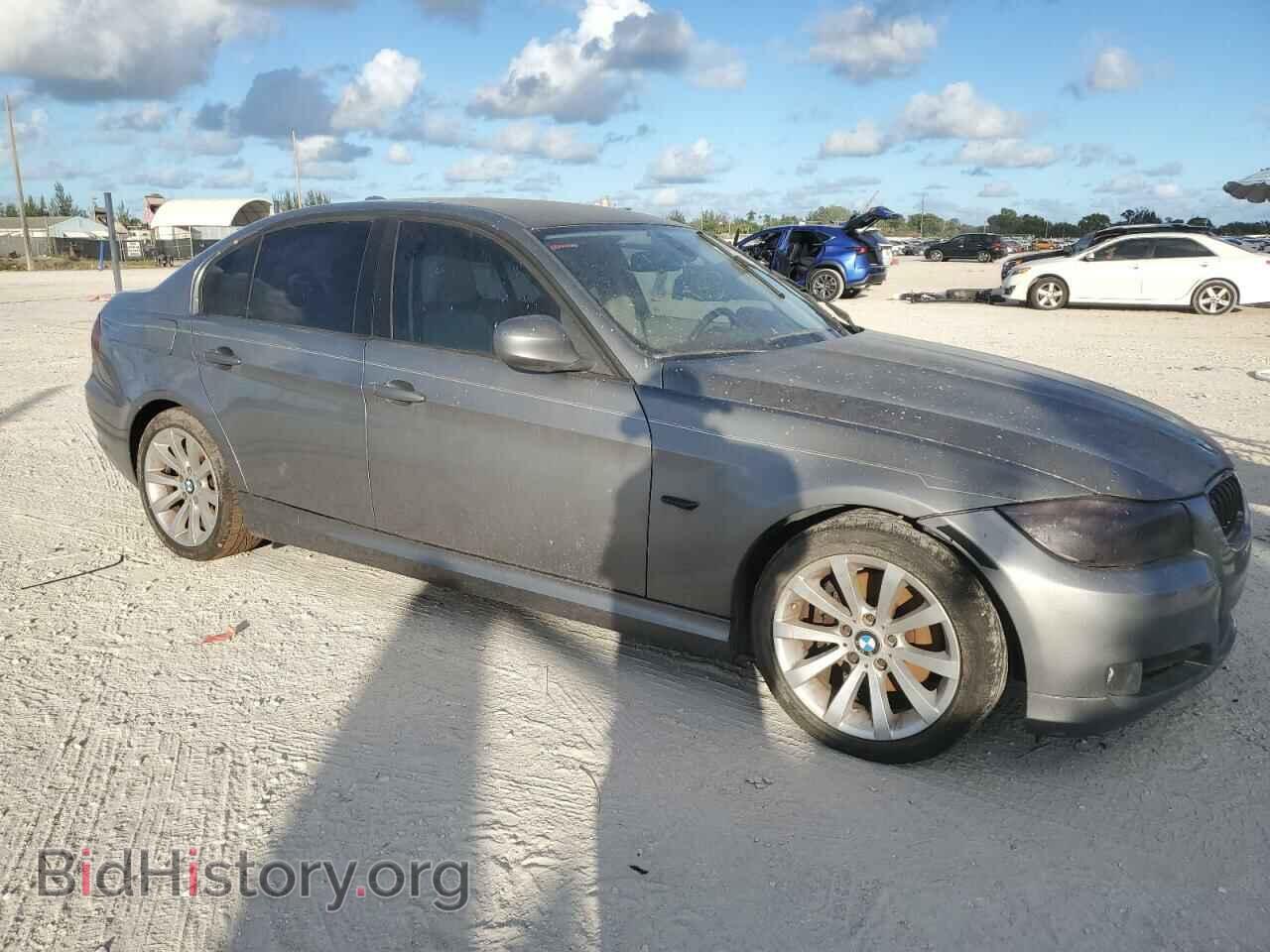 2011 BMW 3 SERIES - VIN: WBAPH5G5XBNM73848 - Фото 4
