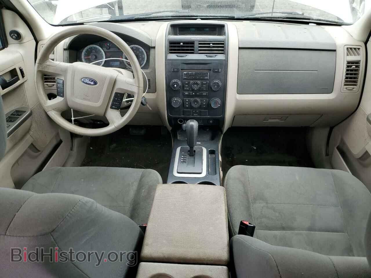 2010 FORD ESCAPE - VIN: 1FMCU0C77AKB21216 - Фото 8