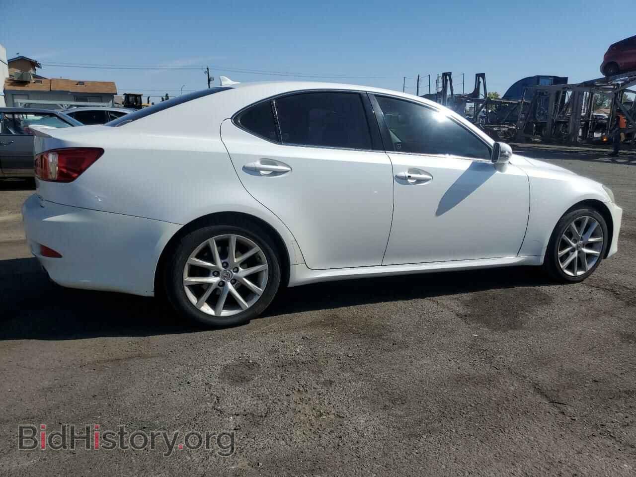2011 LEXUS IS - VIN: JTHBF5C29B2101867 - Photo 3