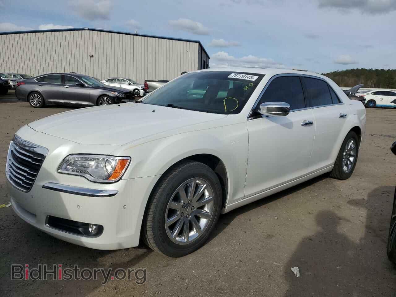 Photo 2C3CA6CT4BH528534 - CHRYSLER 300 2011