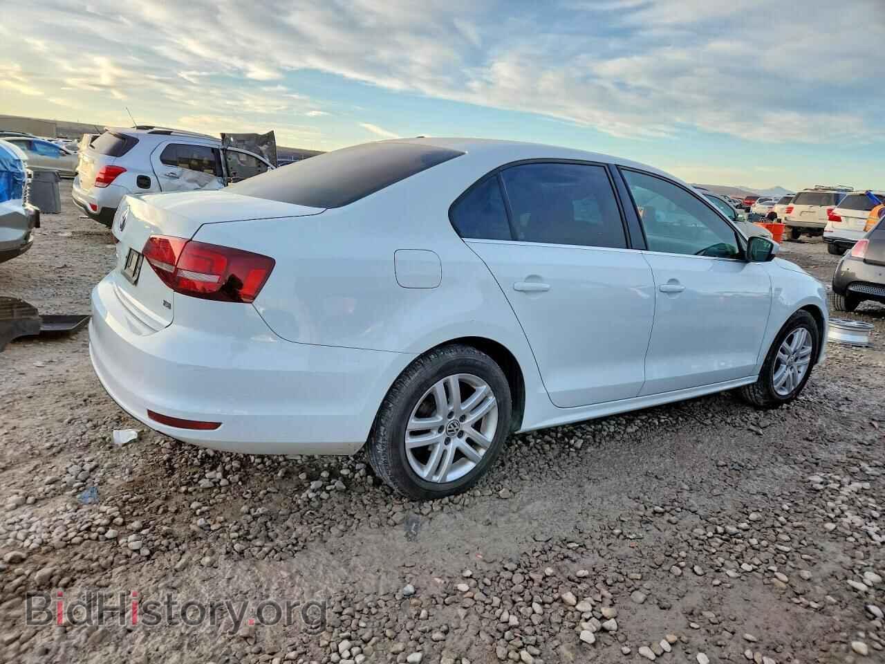 2017 VOLKSWAGEN JETTA - VIN: 3VW2B7AJ5HM371230 - Фото 3