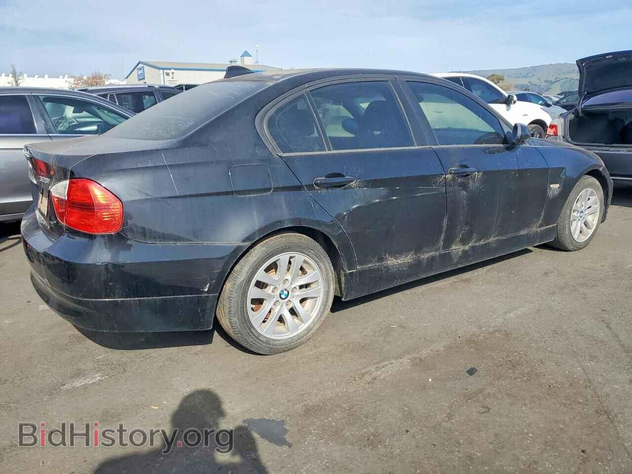 2007 BMW 328 - VIN: WBAVC53547FZ80175 - Photo 3