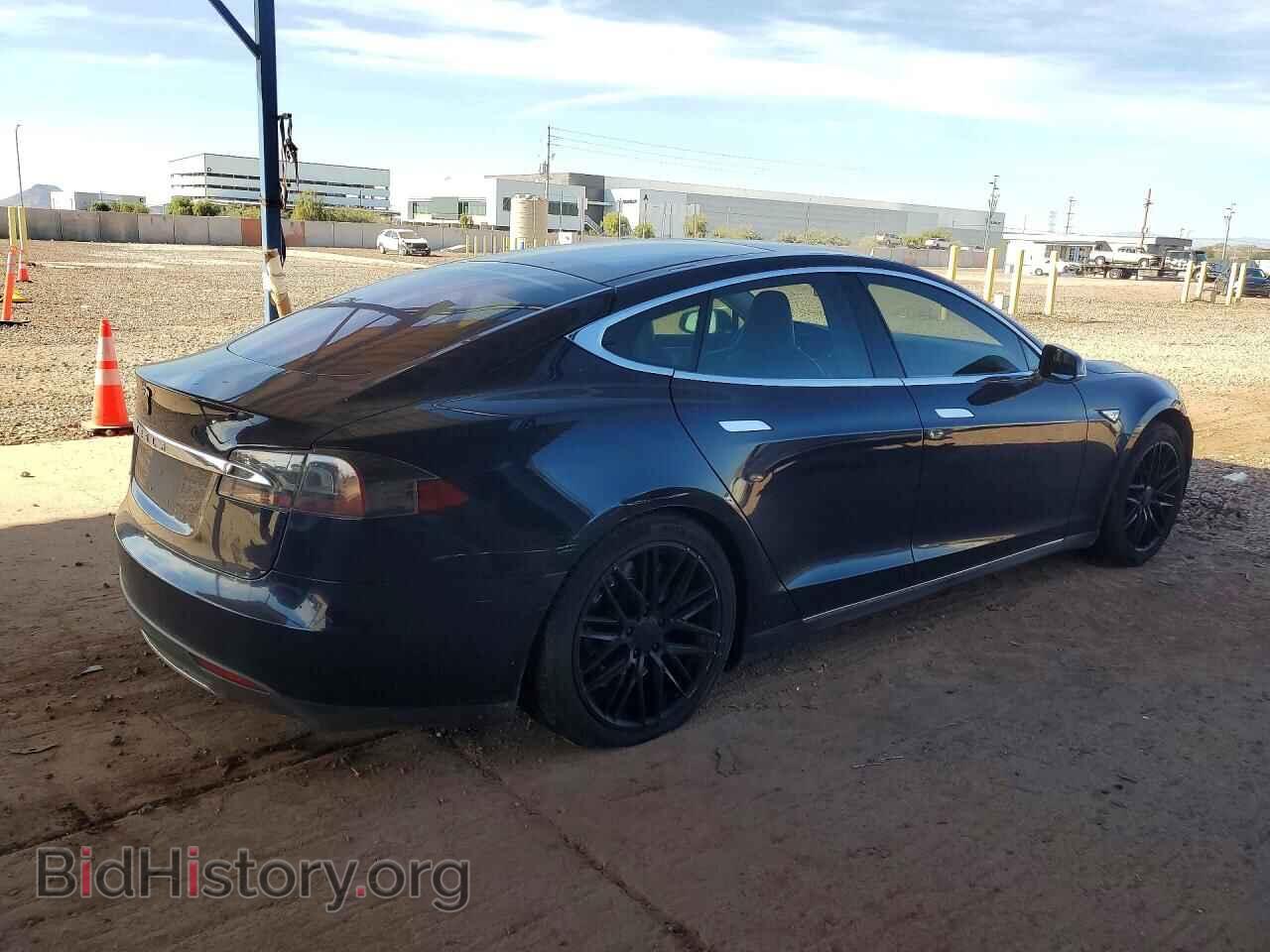 2013 TESLA MODEL S - VIN: 5YJSA1DN0DFP06006 - Фото 3