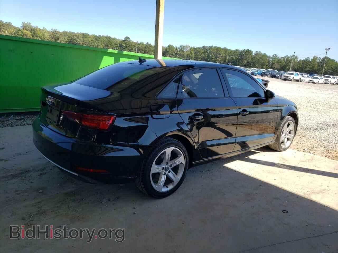 2017 AUDI A3 - VIN: WAUAUGFF4H1038573 - Фото 3