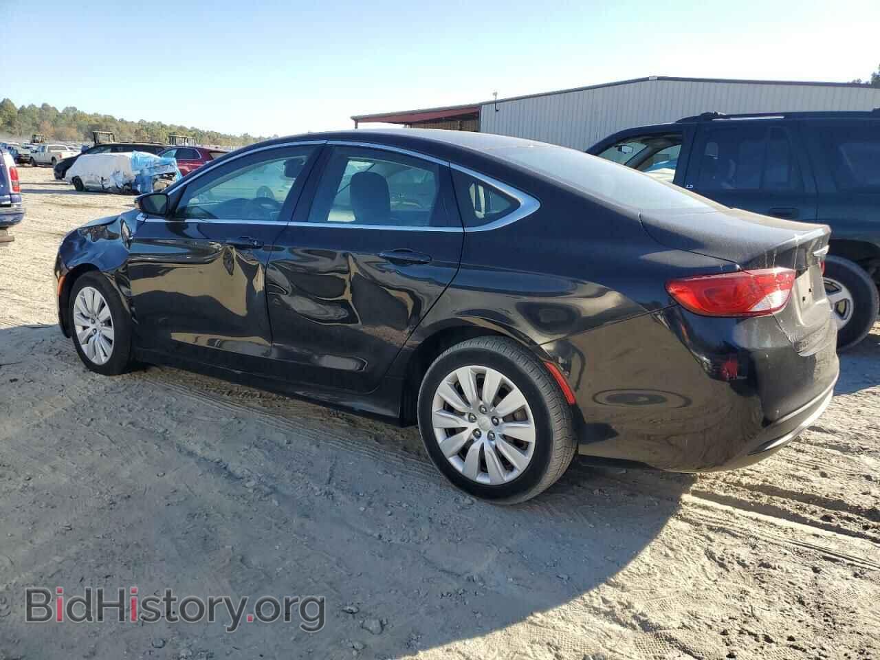 2015 CHRYSLER 200 - VIN: 1C3CCCFB1FN622721 - Photo 2