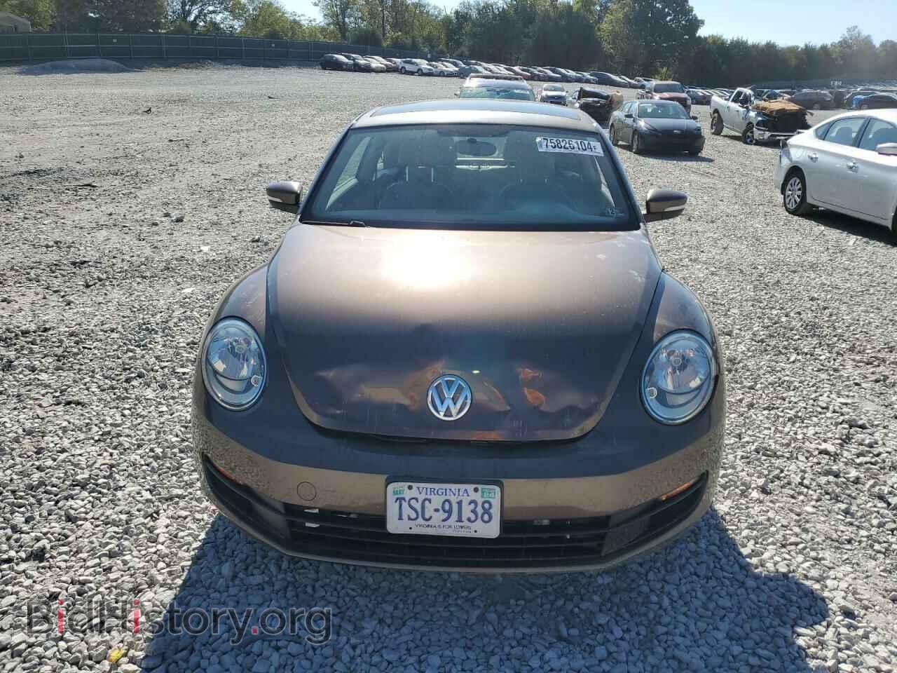 2014 VOLKSWAGEN BEETLE - VIN: 3VWJ17AT9EM637621 - Фото 5