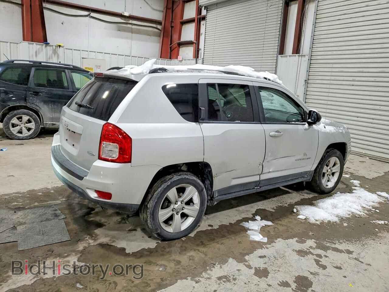 2011 JEEP COMPASS - VIN: 1J4NF1FB1BD207103 - Фото 3