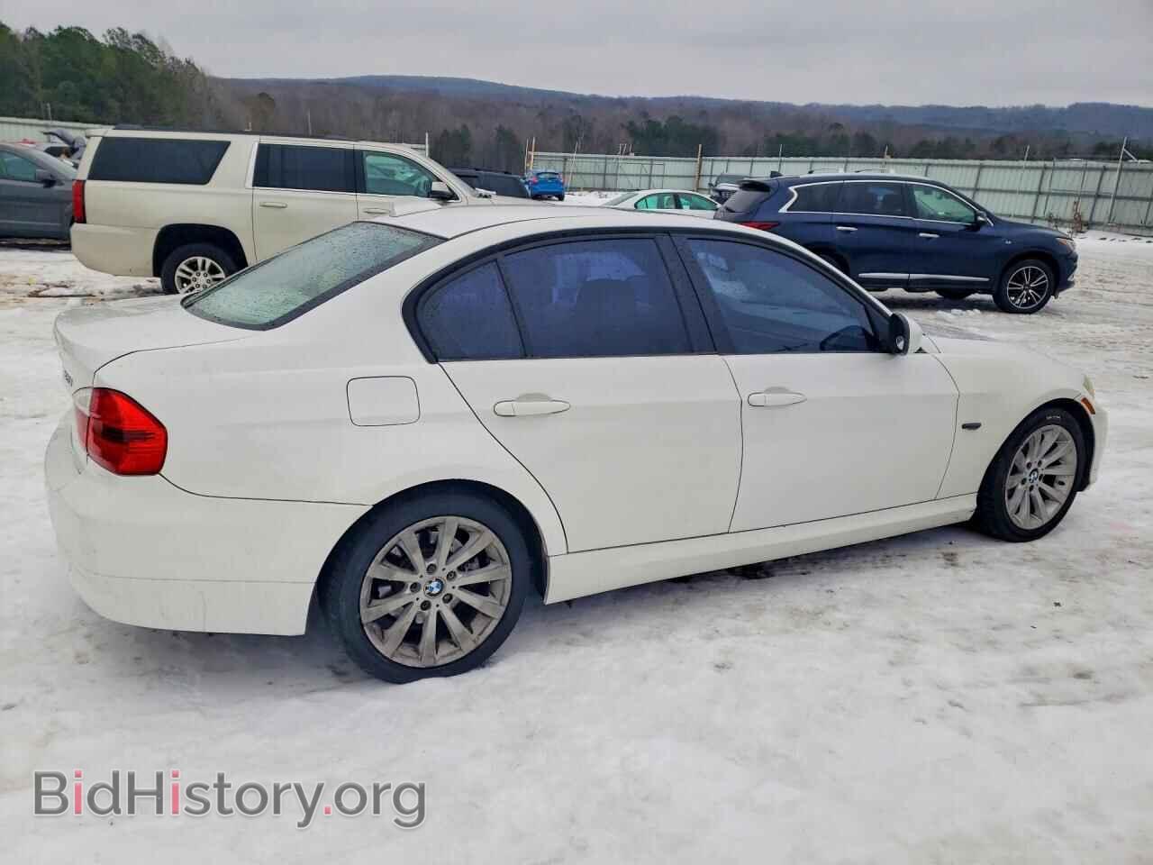 2011 BMW 3 SERIES - VIN: WBAPH7C59BA801088 - Фото 3