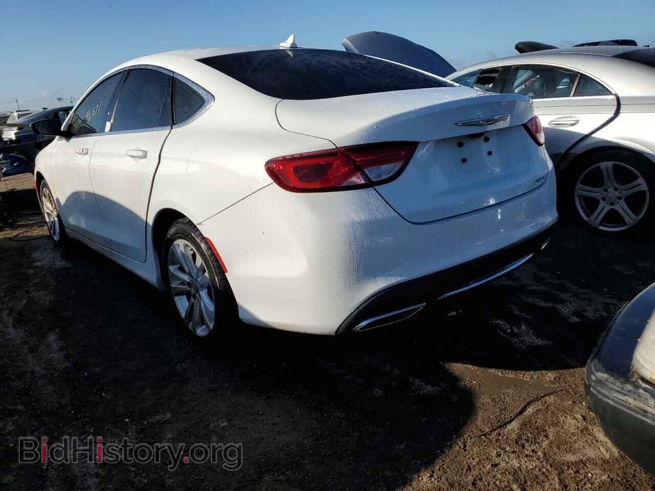 2016 CHRYSLER 200 - VIN: 1C3CCCAG0GN173875 - Фото 2
