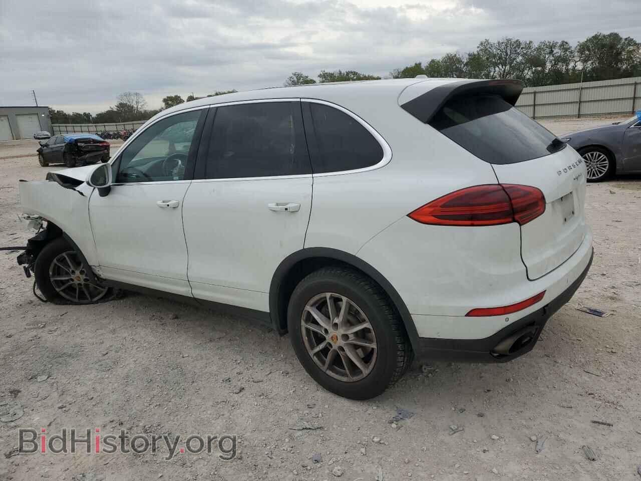 2016 PORSCHE CAYENNE - VIN: WP1AA2A29GLA05461 - Фото 2