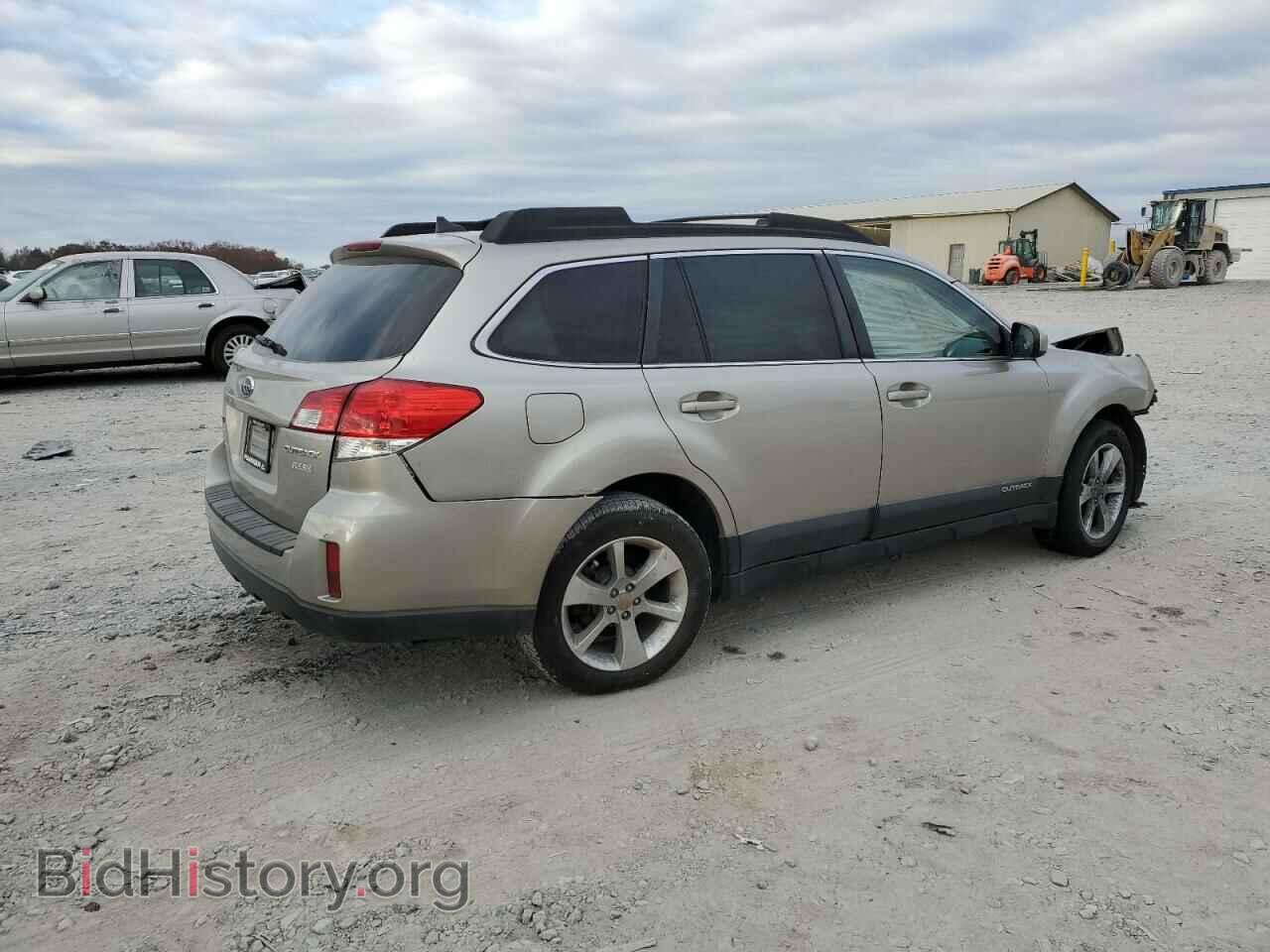 2014 SUBARU OUTBACK - VIN: 4S4BRBCC8E3206796 - Фото 3
