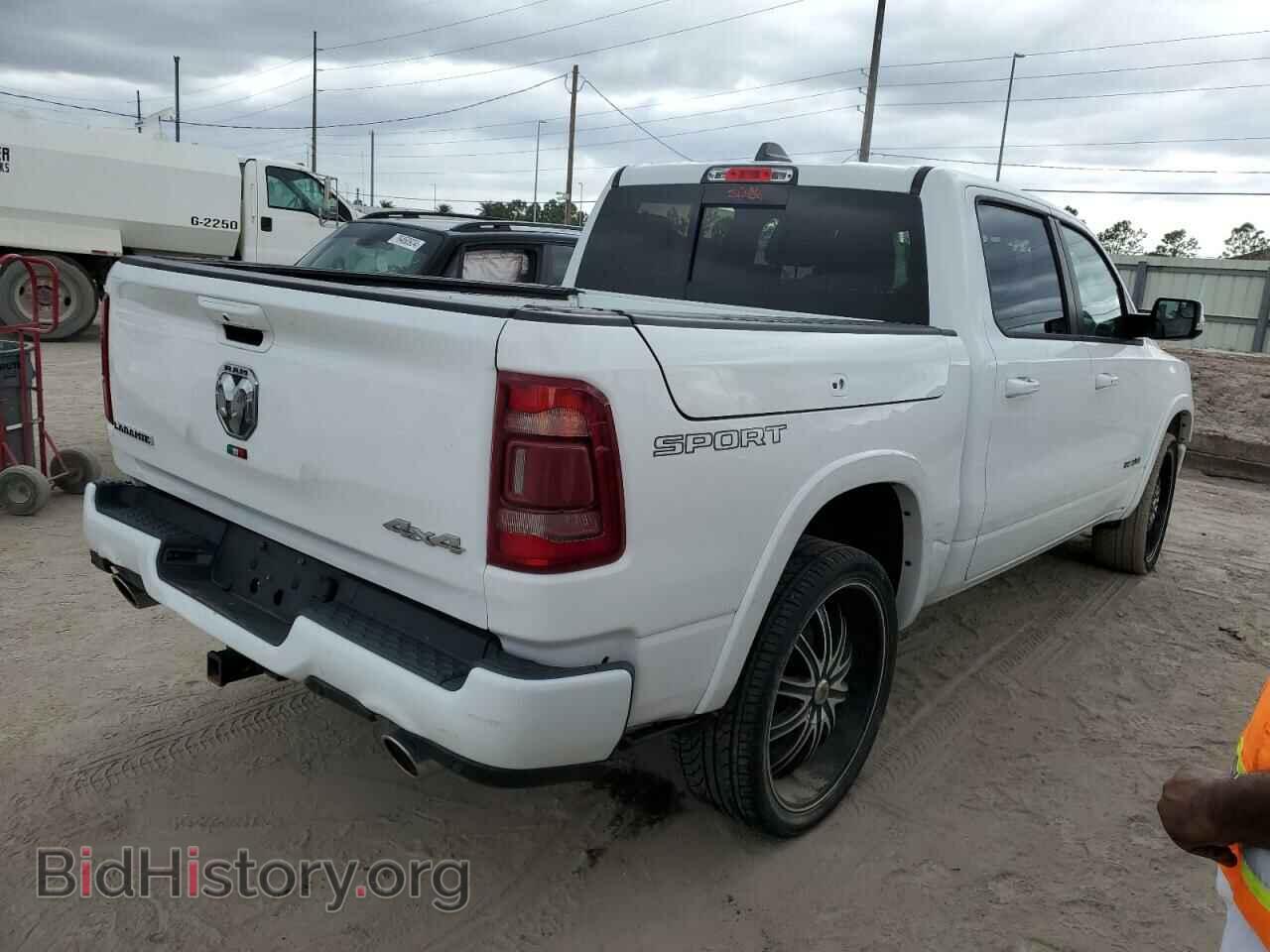 2020 RAM 1500 - VIN: 1C6SRFJM2LN342017 - Фото 3