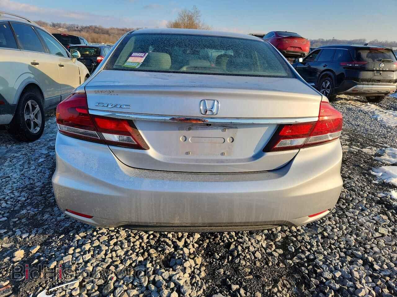 2015 HONDA CIVIC - VIN: 19XFB2F50FE211525 - Фото 6
