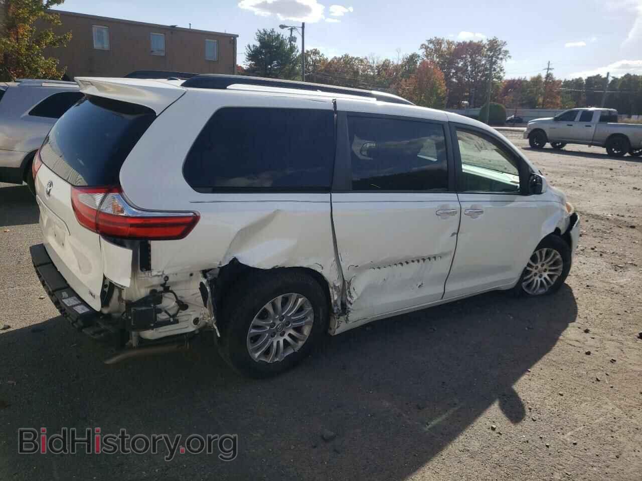 2016 TOYOTA All Models - VIN: 5TDYK3DC2GS711225 - Фото 3
