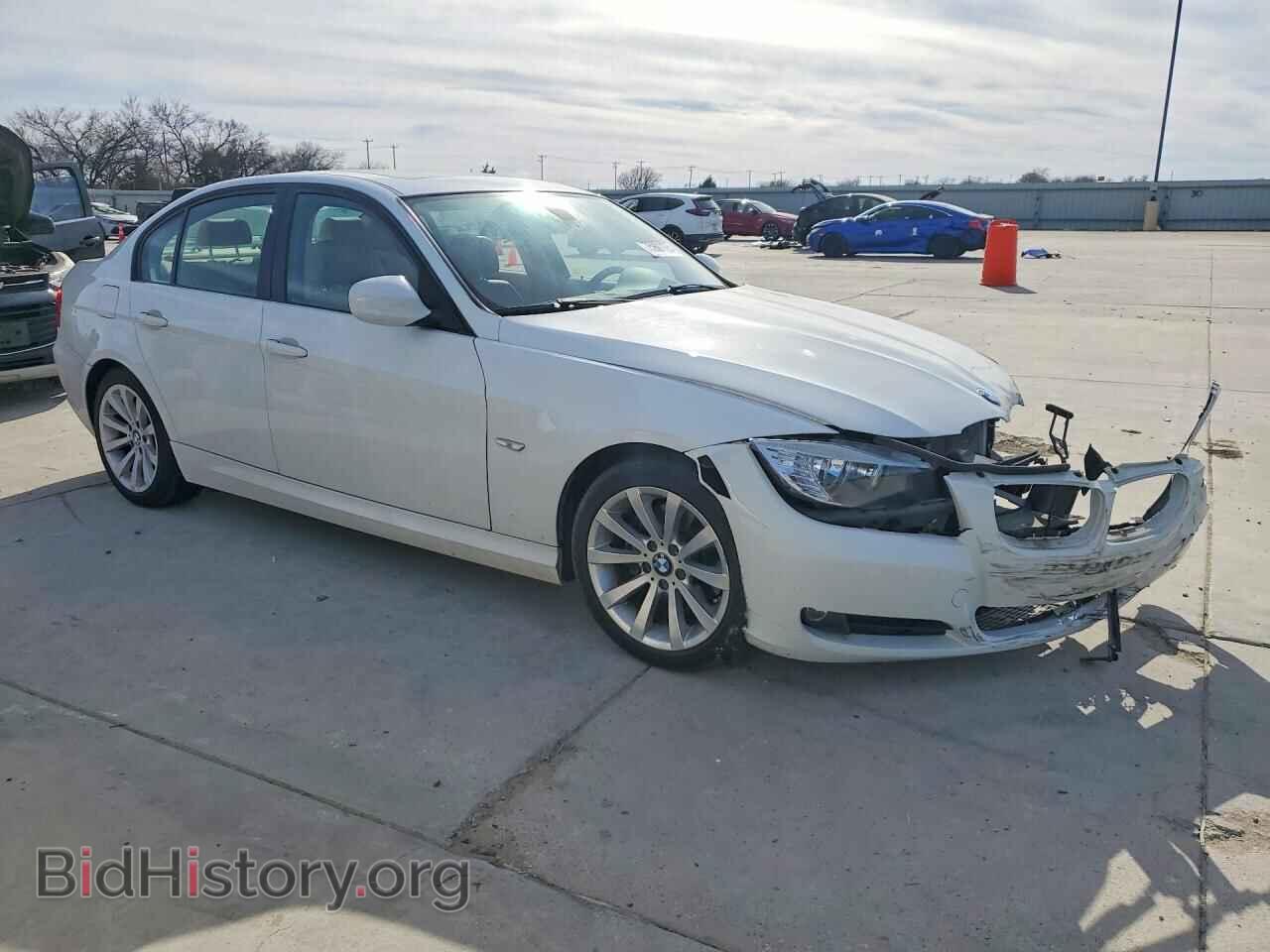 2011 BMW 3 SERIES - VIN: WBAPH7C52BA802230 - Фото 4