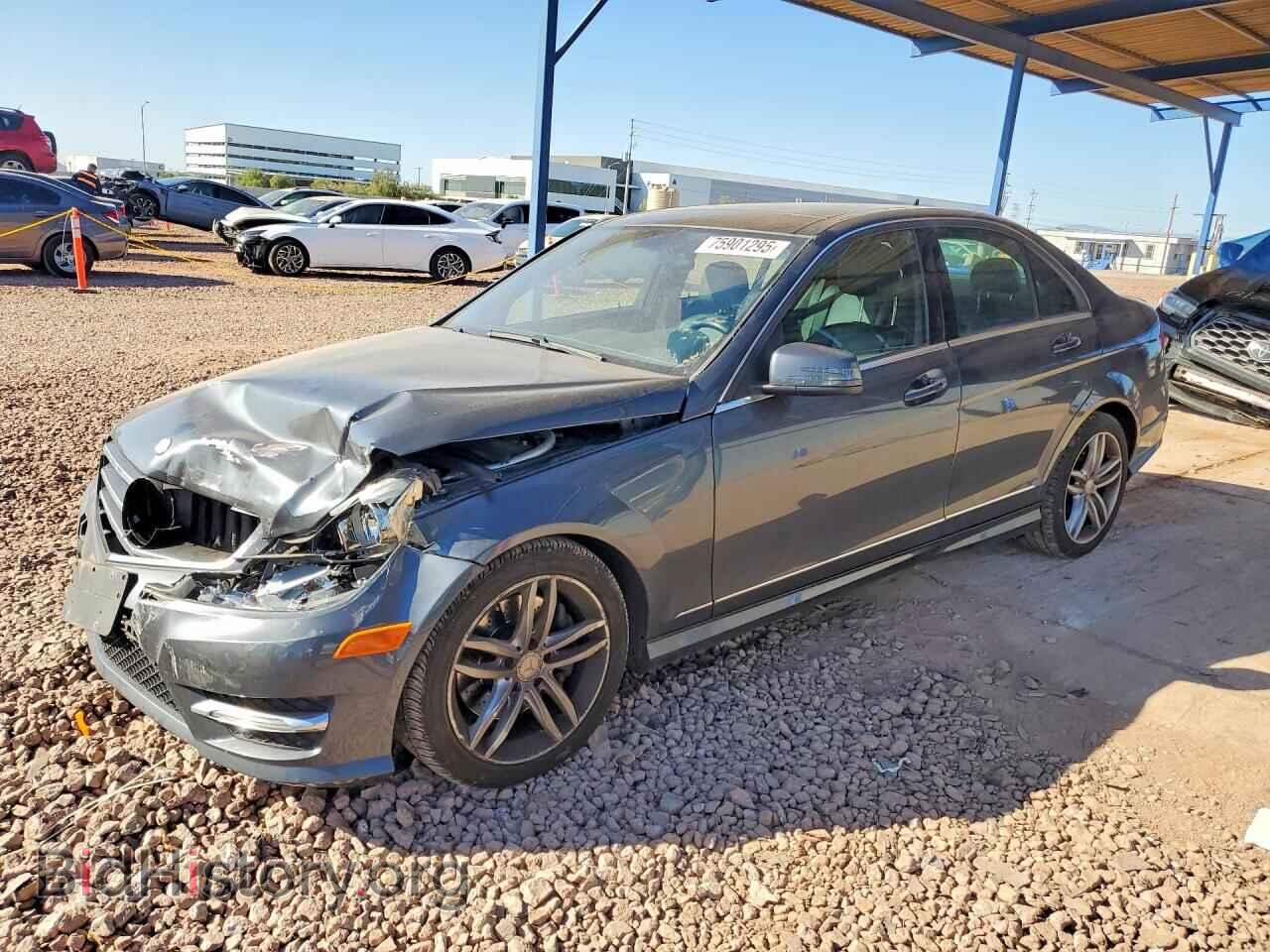 Photo WDDGF8AB9EA943684 - MERCEDES-BENZ C-CLASS 2014