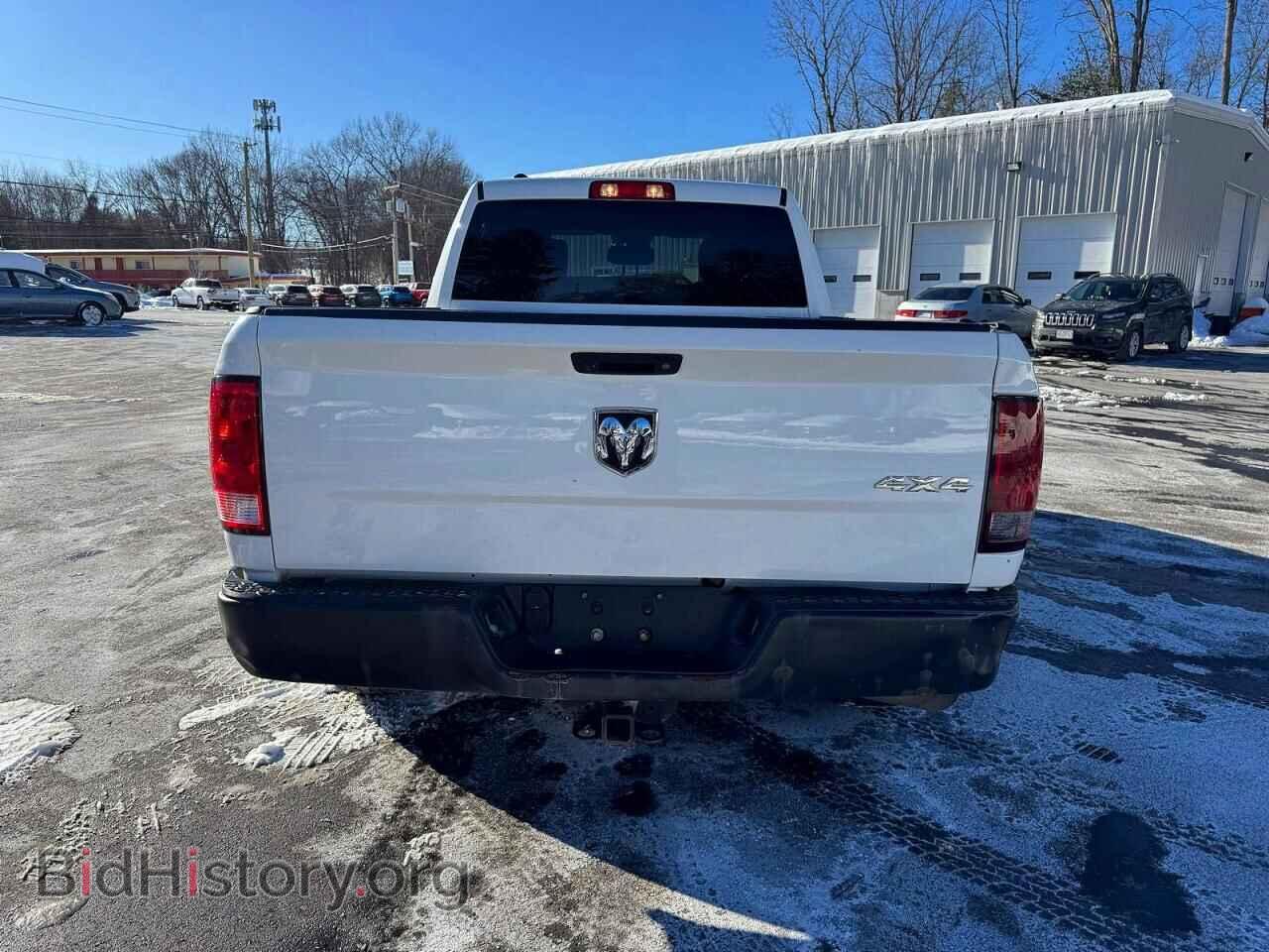 2018 RAM 1500 - VIN: 1C6RR7FG7JS343900 - Фото 11