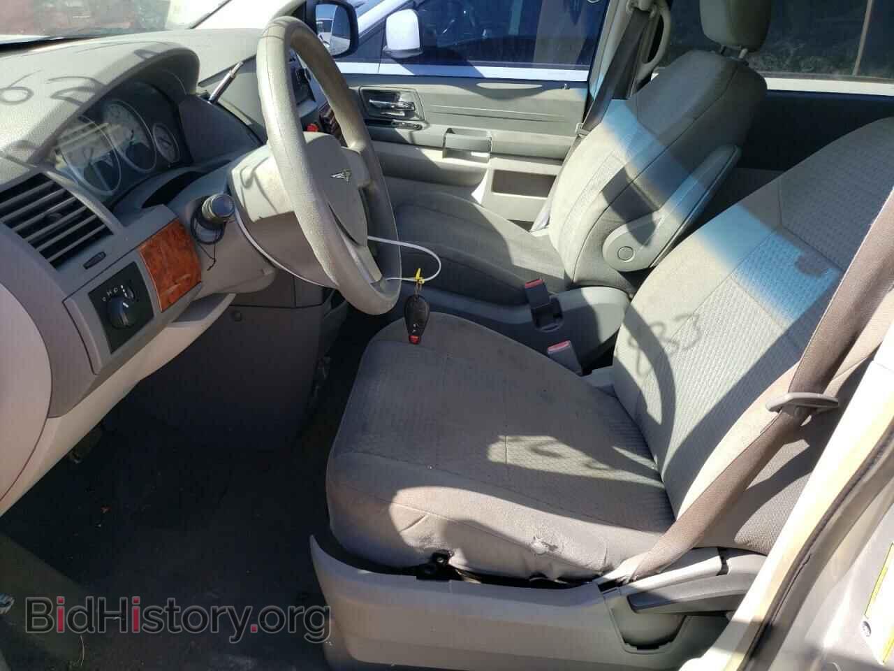 2008 CHRYSLER MINIVAN - VIN: 2A8HR44H18R624660 - Фото 7