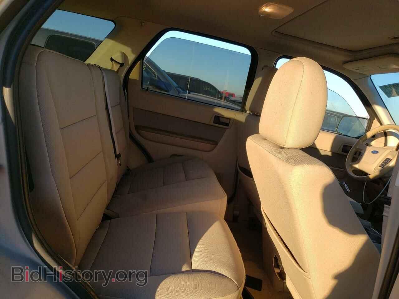 2011 FORD ESCAPE - VIN: 1FMCU0D79BKB38650 - Фото 10
