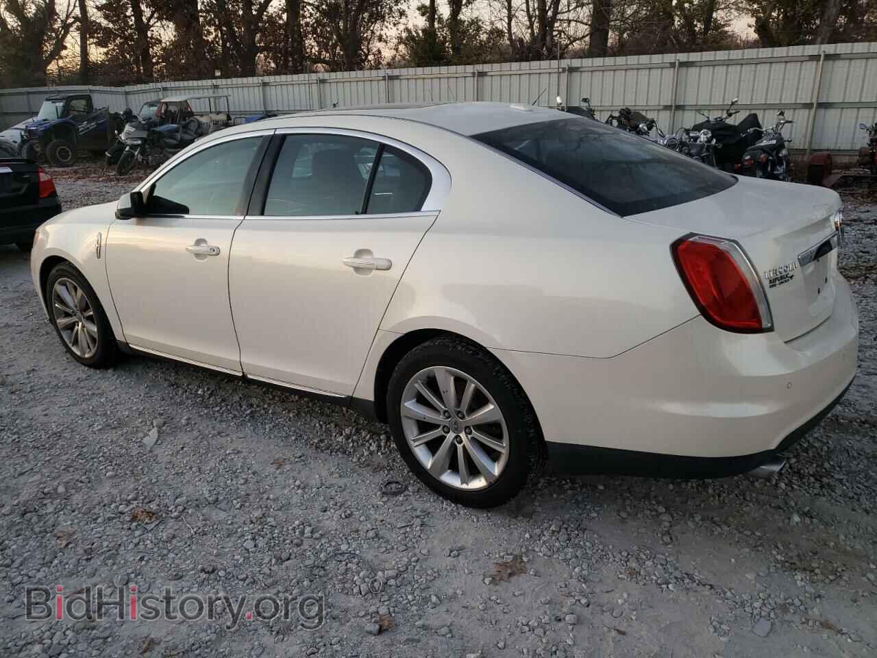 2009 LINCOLN MKS - VIN: 1LNHM94R99G612167 - Фото 2