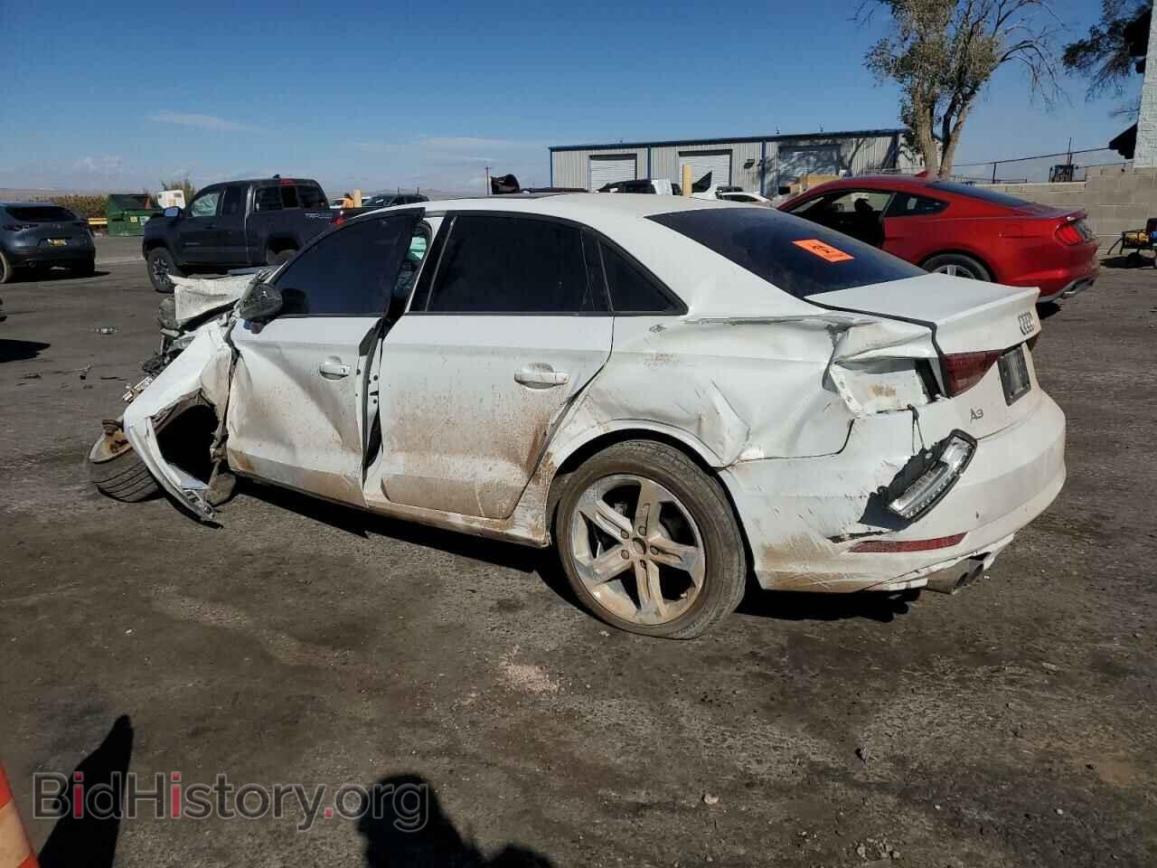 2017 AUDI A3 - VIN: WAUAUGFF0H1037999 - Фото 2