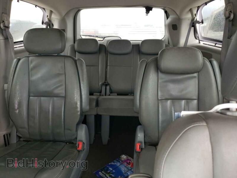 2010 Chrysler MINIVAN (VIN 2A4RR5D10AR217658) — photo 10 of 14