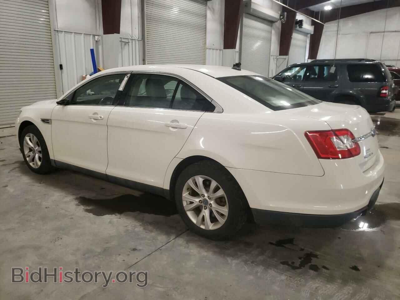 2010 FORD TAURUS - VIN: 1FAHP2HW6AG166797 - Фото 2