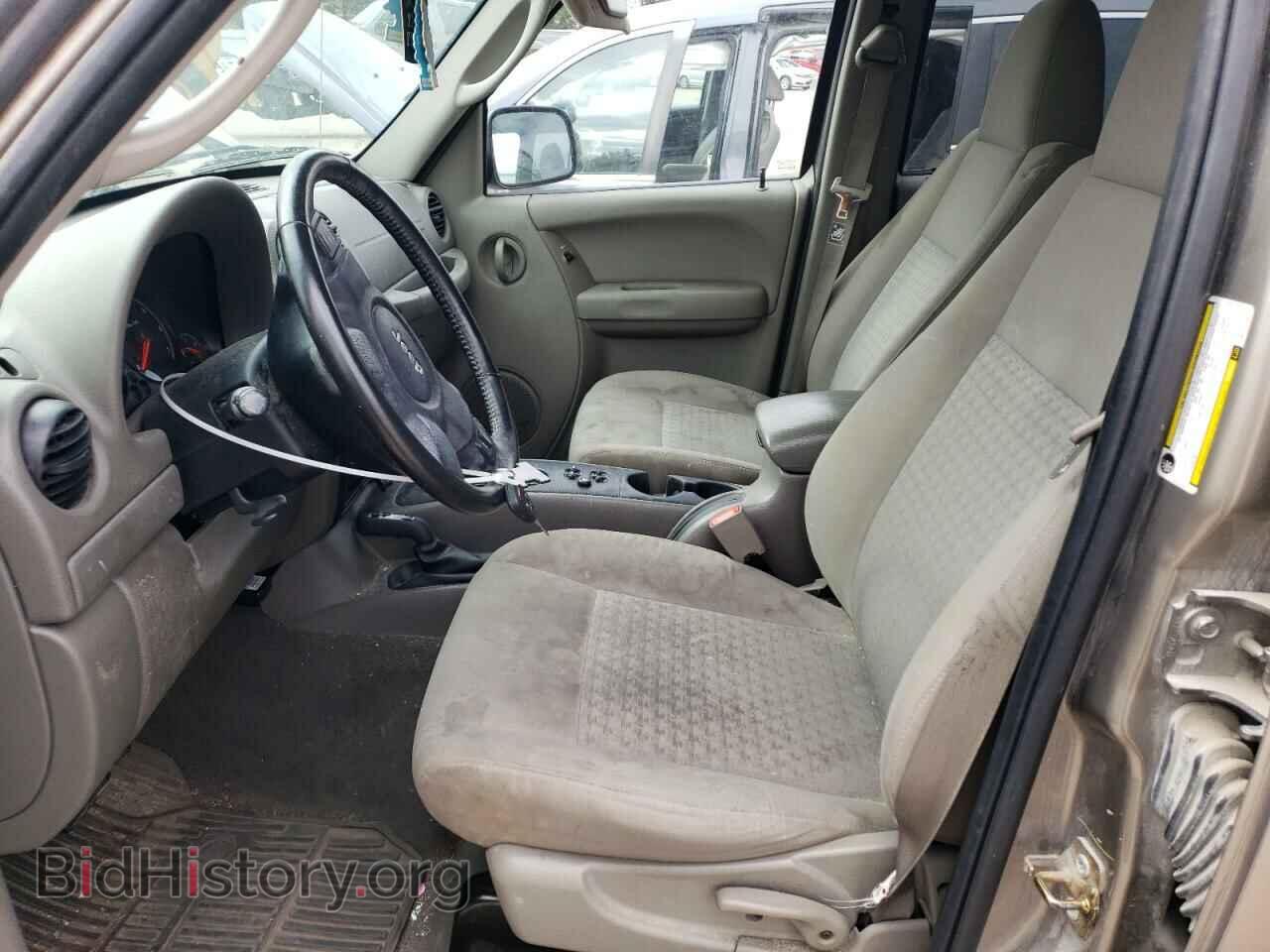 2007 JEEP LIBERTY - VIN: 1J4GL48K37W701734 - Фото 7
