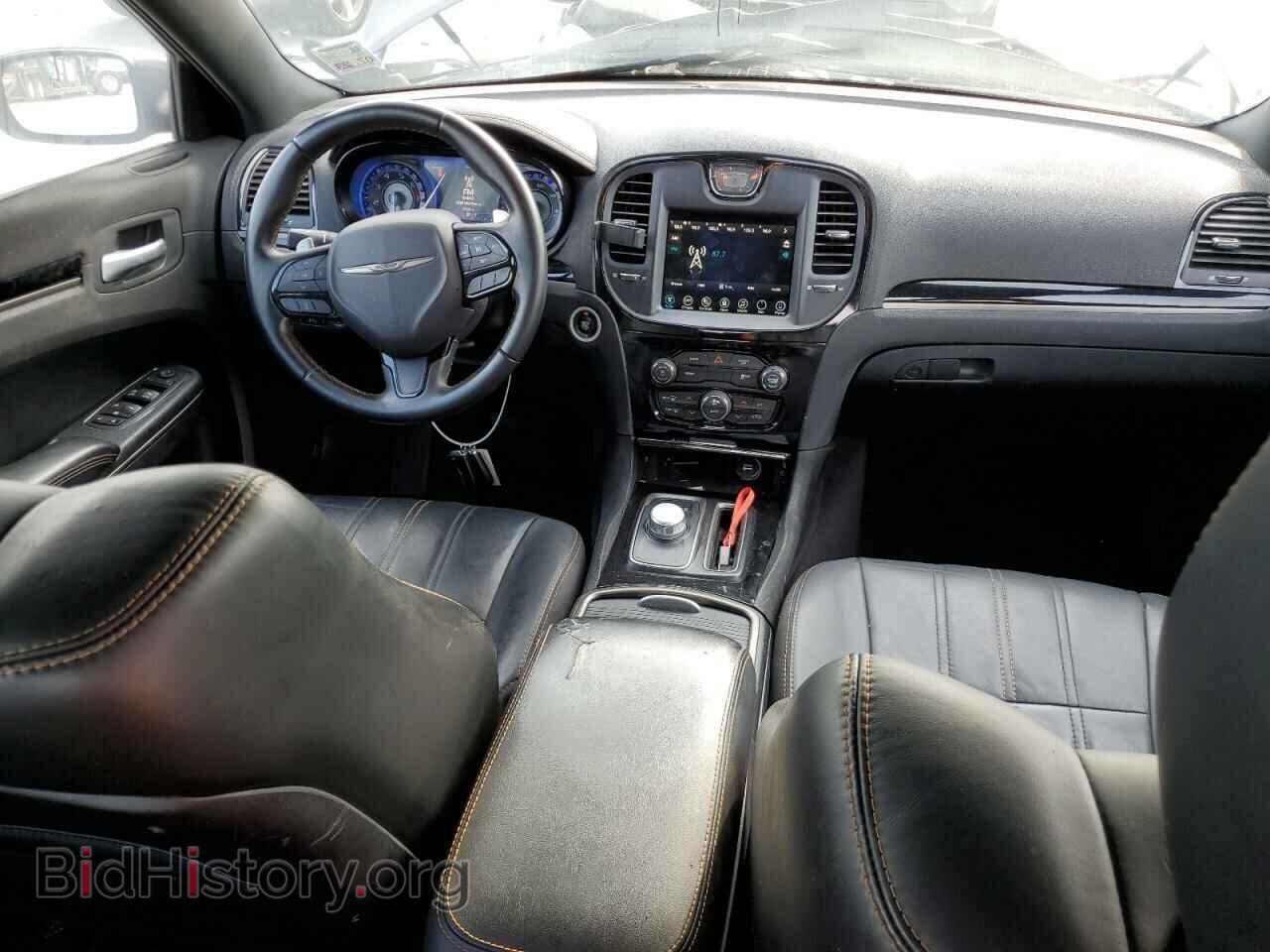 2017 CHRYSLER 300 - VIN: 2C3CCABG7HH577740 - Фото 8