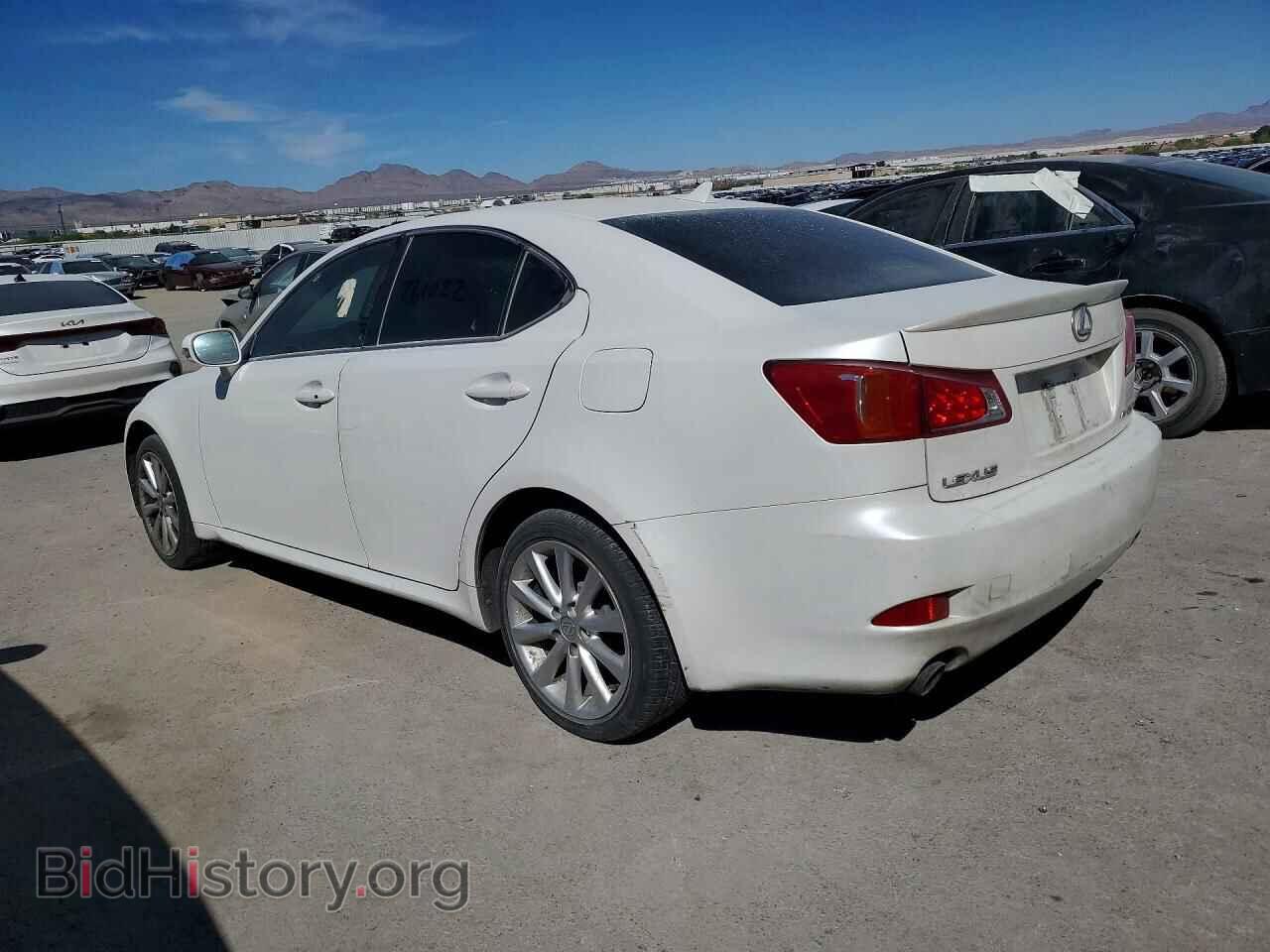 2010 LEXUS IS - VIN: JTHCF5C22A5040573 - Фото 2