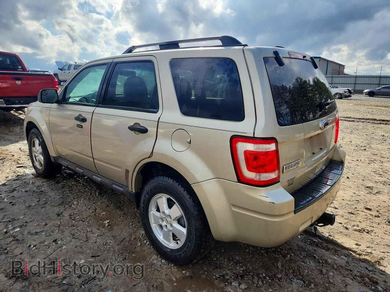 2010 FORD ESCAPE - VIN: 1FMCU0D71AKB75917 - Фото 2